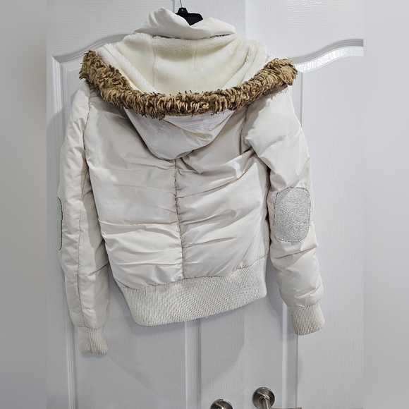 Winter Jacket - Picture 3 of 15